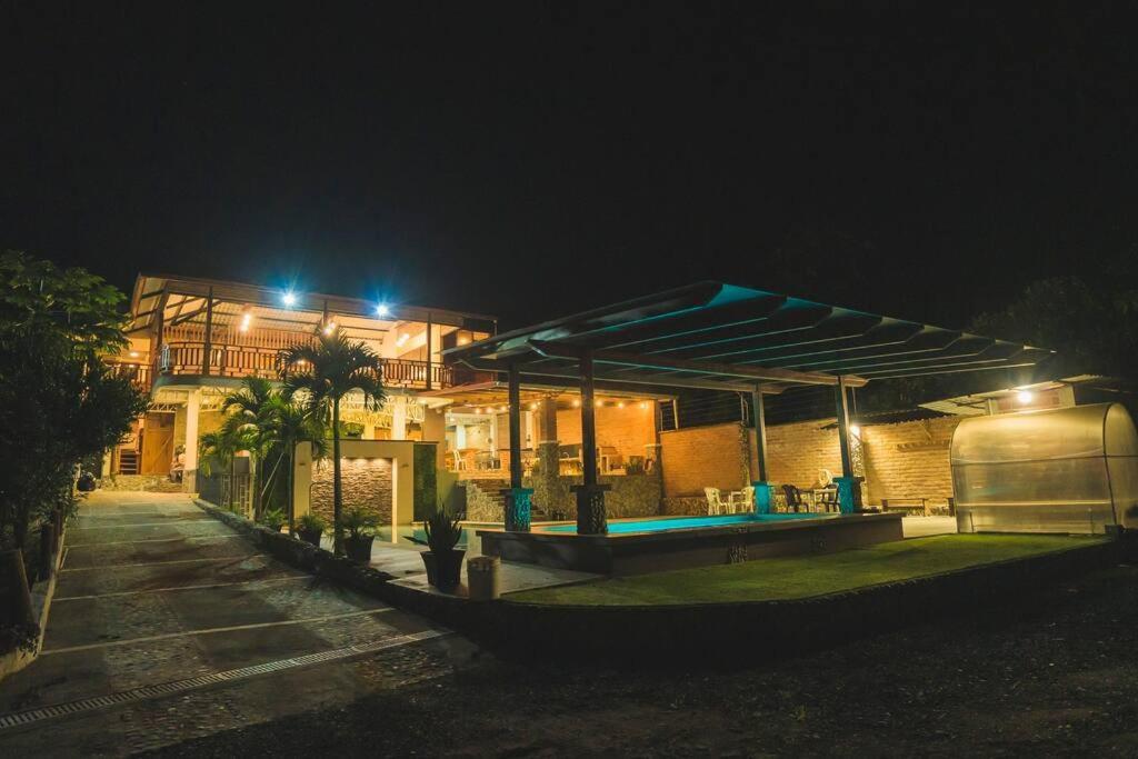 Quinta Betania Villa Puyo Bagian luar foto